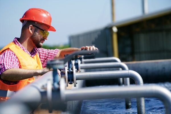 An,Engineer,Controlling,A,Quality,Of,Water,,aerated,Activated,Sludge